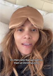 Catwoman Halle Berry L