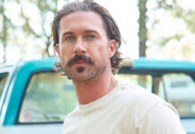 Bench in Nashville's Centennial Park Dedicated to Taylor Swift