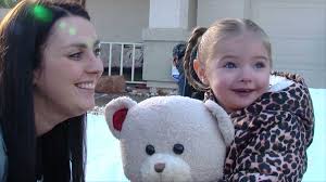 Officers create winter wonderland by hauling 5 tons of snow for sick girl  in Arizona