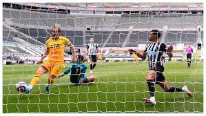 All rights reserved by bbc. Newcastle 2 2 Tottenham Premier League Arsenal Loanee Willock Dents Spurs Champions League Chase Premier League