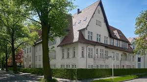 Sie suchen nach einem haus zum kauf in dahlem? Wohnung Kaufen Dahlem Villa Aedes Nobiles Info Qiez