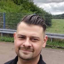 Listen to playlists featuring Halapenjo (Халапеньо) by ДЕТИ RAVE online for  free