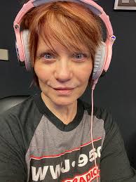 The Wayne Dispatch » WWJ Newsradio 950's midday anchor Brooke Allen is a  wife, mother, and unabashed optimist. Here, she shares her approach to  remaining hopeful about the future.