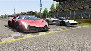 Lamborghini Veneno Roadster Vs Ferrari Laferrari Aperta At Monza Road Co Ferrari Laferrari Ferrari Convertible Lamborghini Veneno