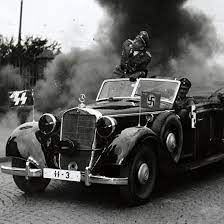 Natočit v roce 1964, tedy v době, kdy o ,,pražském jaru ještě nikdo ani neslyšel, film o tom, že na našem území za protektorátu existoval i jiný než komunistický odboj, ba dokonce že atentát na heydricha (a tedy největší a nejdůležitější akci českého protifašistického odboje) nařídila exilová (komunistickou propagandou tolik ostouzená) benešova vláda, je. 77 Let Od Atentatu Na Heydricha 10 Zajimavosti O Hrdinskem Cinu Ktery Zmenil Dejiny G Cz