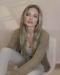 Are you married?? Please say hi to me 💔💔 home alone✨