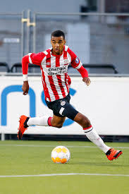 Cody mathès gakpo (born 7 may 1999) is a dutch professional footballer who plays as a winger for psv eindhoven. Psv Moet Talenten Deze Week Verdelen Over Jong Psv En Psv Onder 19 Foto Bd Nl