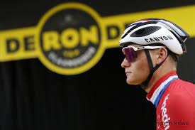 Toon aerts on the last lap riding with fractured ribs after his crash at namur. Alpecin Fenix Cycling Team On Twitter Focus Rvv21