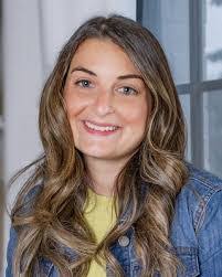 Katie Reagan's Instagram, Twitter & Facebook