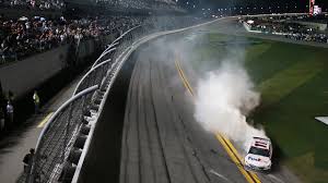 Concave vs convex mirrors in cars car manufacturers use rear view mirror or which kind of is used a why preferred for. Pete Pistone S Daytona 500 Rear View Mirror Nascar Mrn