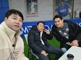 영국 클래식케인즈 지팡이 명화시리즈(national galleryxclassiccnaes 콜라보). êµ­ë¯¼ ë§ˆë¼í† ë„ˆ ì´ë´‰ì£¼ íœ ì²´ì–´ ì˜ì§€ ì•ˆíƒ€ê¹Œìš´ ê·¼í™© ì„œìš¸ì‹ ë¬¸