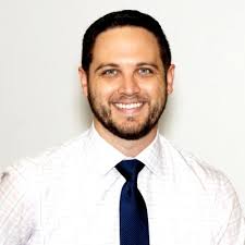 Ashley McEachern, aPHR