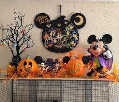 Decorate Your Home Disney Style This Halloween Season Get Inspired By This Best Of The Disney Halloween Decorations Disney Halloween Parties Mickey Halloween