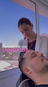 🚨 ¿¡Se te está cayendo el cabello!? 🚨 💇‍♂️ ¿Tu cabello ya no es el  mismo? ✓ La caída y la falta de densidad tienen solución con un tratamiento  especializado 👏🏻 🔝