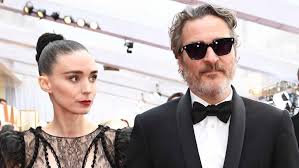 Joaquin phoenix, who won an oscar this year for his role in the film joker, has reportedly welcomed his first child with fiancee rooney mara. Joaquin Phoenix And Rooney Mara A Timeline Of Their Relationship From Parenthood And Beyond Entertainment Tonight