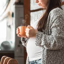 Vrai Ou Faux : Peut-On Boire Du Thé Quand On Est Enceinte ? - Joone