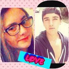 Jodie Reeves (@jodielovesbeau)