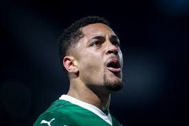 Palmeiras derruba invencibilidade e futebol precário do São Paulo com gol  de Vitor Roque no fim