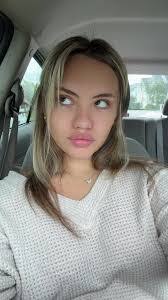 Karissa Whitaker's Instagram, Twitter & Facebook