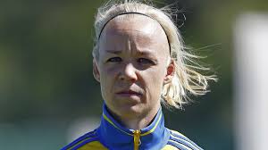 Not only has the star midfielder been captain of the team since 2009, she led sweden. Caroline Seger Spielerinnenprofil Dfb Datencenter