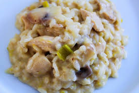 Risotto Cremeux Au Poulet Champignons Et Poireaux Delicimo Blog De Recettes De Cuisine Et Patisserie En 2020 Recettes De Cuisine Risoto Recette Risotto Cremeux
