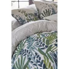 Choisir une housse de couette originale, confortable et en harmonie avec les éléments qui l'entourent est un gage d'une bonne qualité de sommeil. Housse De Couette 220x240 Pas Cher Achat En Ligne Zodio Housse De Couette Housse De Couette 220x240 Couette