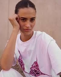 This time next week, Splash Sydney will be all wrapped — don't be the one  who missed out. @makuthelabel is where art meets fashion. ✔️ Hand-painted  designs ✔️ Ethically made ✔️ Designed