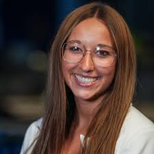 Isabella Zarate's Instagram, Twitter & Facebook