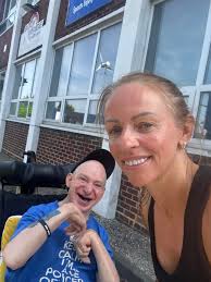 Outdoor pt session with Steven 🥊 Such a happy chap loves his 30 min one to  one session with T each week ☀️