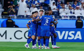 شاهد بالفيديو.. تيفو خيالي من جماهير الهلال ضد الأهلي بالدوري السعودي