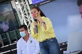 Sylvia constaín, ministra tic saliente; Mejorar Calidad Del Servicio Movil Llamado A Operadores De La Ministra Tic En Risaralda