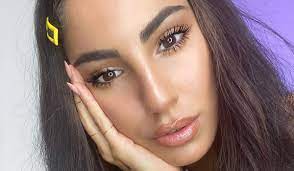 The latest tweets from @giuliadlellis Giulia De Lellis Bio Age Height Fitness Models Biography