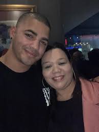 I think I found out why people don't watch 7de Laan anymore. Suidooster Se  mense look like this. Dean Smith S.A Actor is a cutie Neh. Plus as I am  fangirling he