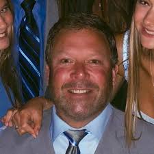 I am thrilled to announce that I will be joining Coastal Ridge Real Estate  this summer as a 2021 Marketing Intern! I am so grateful to have this  opportunity and cannot wait