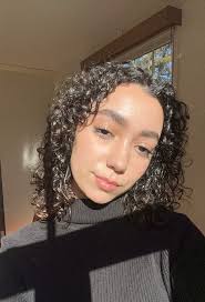 Hi, I hope u are well. I am a J1 student and I'm looking for housing for me  and my friends (we are 5) in wildwood lmk if u have any units