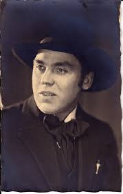 Josee Lacasse's Instagram, Twitter & Facebook