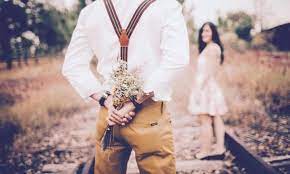 Talk to her about how beautiful she looked on the last date, or how sweet her voice sounds over the phone. 30 Things That Make Your Girlfriend Happy