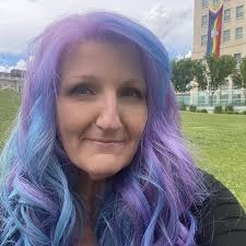 Pierre was the only one wearing a Canadian flag!” Yeah! Because Carney has  an ORDER OF CANADA PIN FOR HIS CONTRIBUTIONS TO CANADA