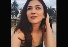 Tv Actress Ridhima Pandit Is Dating Hrithik Roshan Brother Eshaan Roshan Inext Live Chaitally parmar, eshaan roshan, nadeem shah and others.