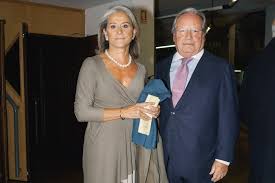 He joined the army in 1953 and went on to serve in portuguese india, macao, mozambique, guinea, and angola. Caras Ao Lado Da Familia Antonio Ramalho Eanes Mostra O Seu Lado Emotivo