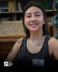 💫Savia nueva en la @fundacionramonmenendezpidal nuestra directora del  Archivo Pedagógico María Goyri/Jimena Menéndez-Pidal, Elena Gallego, con  las investigadoras: Ruth Martínez Alcorlo, Alba Tejada y Ranxing Zhang.