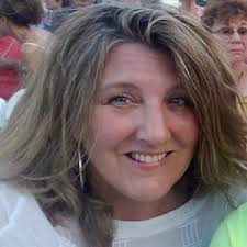 Kat Hammer's Instagram, Twitter & Facebook