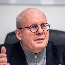 Speaker: Peter Schmidt