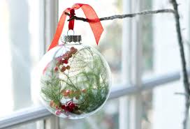 Christmas Terrariums Christmas Bulbs Diy Christmas Ornaments Natural Holiday Decor