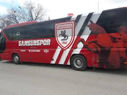 Samsunspor a.ş yönetim kurulu başkanı yüksel yıldırım tarafından geçtiğimiz sezon müjdelenen yeni takım otobüsü önümüzdeki günlerde samsun'a getirilecek. Nerelerden Nerelere Yilport Samsunspor 1965 Facebook