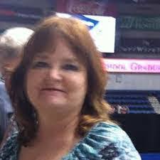 Darlene Raab's Instagram, Twitter & Facebook