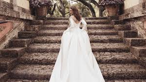 Scopri la nostra nuova collezione di abiti da sposa e prenota una prova nei nostri atelier. Abiti Da Sposa 2020 Speciale Tendenze Moda Bridal Week Vogue Vogue Italia