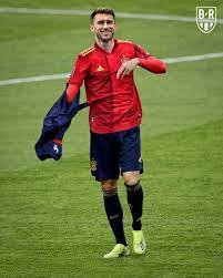 The spanish official journal confirmed this wednesday the granting of spanish nationality to french defender aymeric laporte. B R Football On Twitter Official Defender Aymeric Laporte Is Named In Spain S Squad For The Euros His First Call Up After Switching Nationality From France Https T Co Qxd2qbkdku