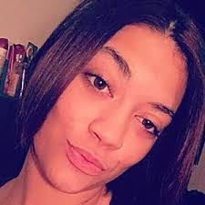 Alexis Raines's Instagram, Twitter & Facebook