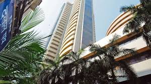 With the government selling the shares at a discount to the current price, analysts said there is scope to make money as the stock is expected to hit new highs in the coming months. Experts Give Buy Tag To Sbi Icici Bank And Axis Bank Stocks For Short Term